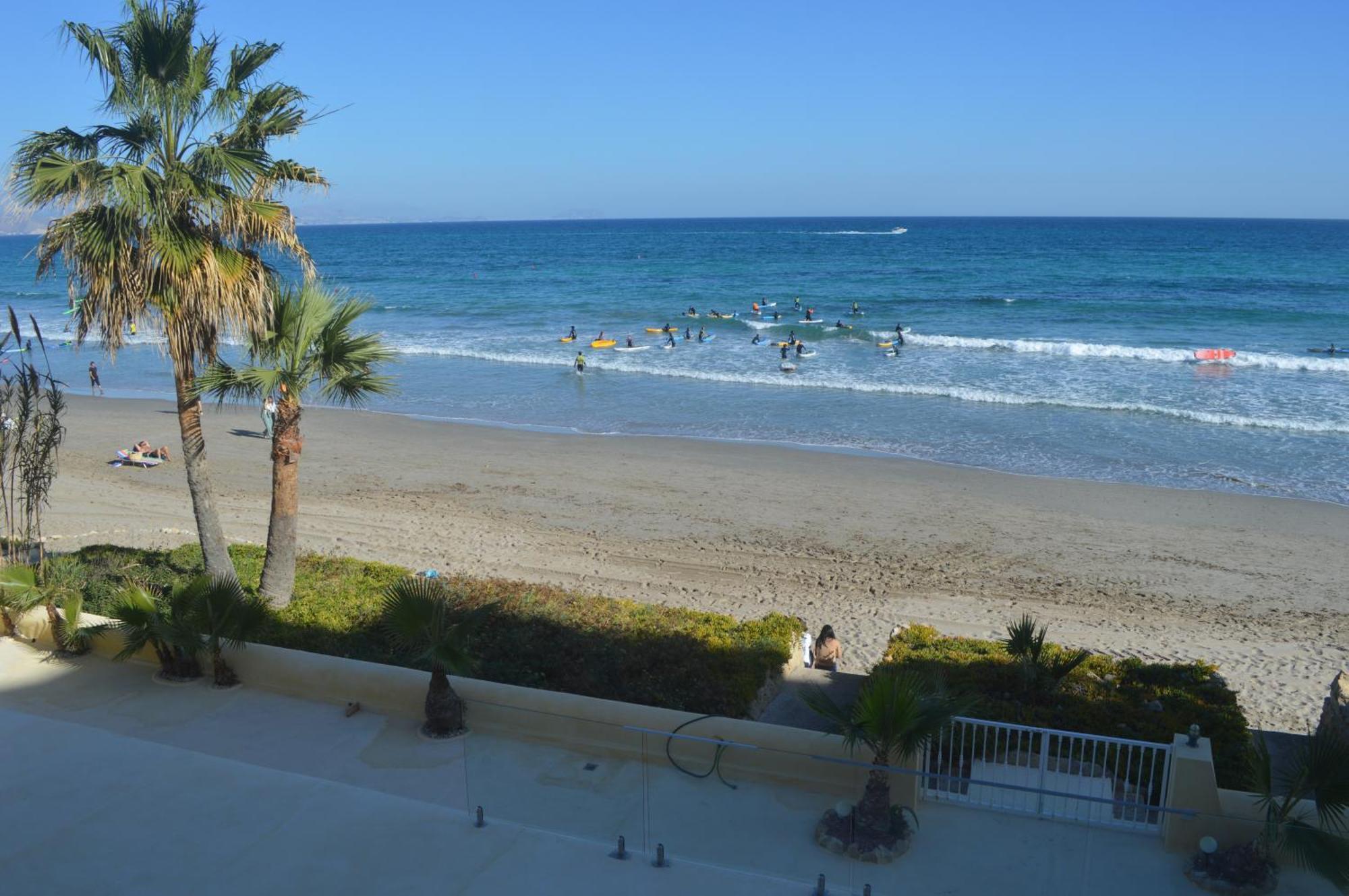 Espectacular Apartamento A Pie De Playa En Chalet Roquetes 阿利坎特 外观 照片