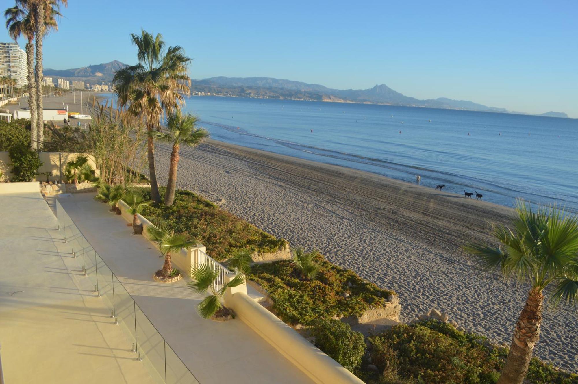 Espectacular Apartamento A Pie De Playa En Chalet Roquetes 阿利坎特 外观 照片